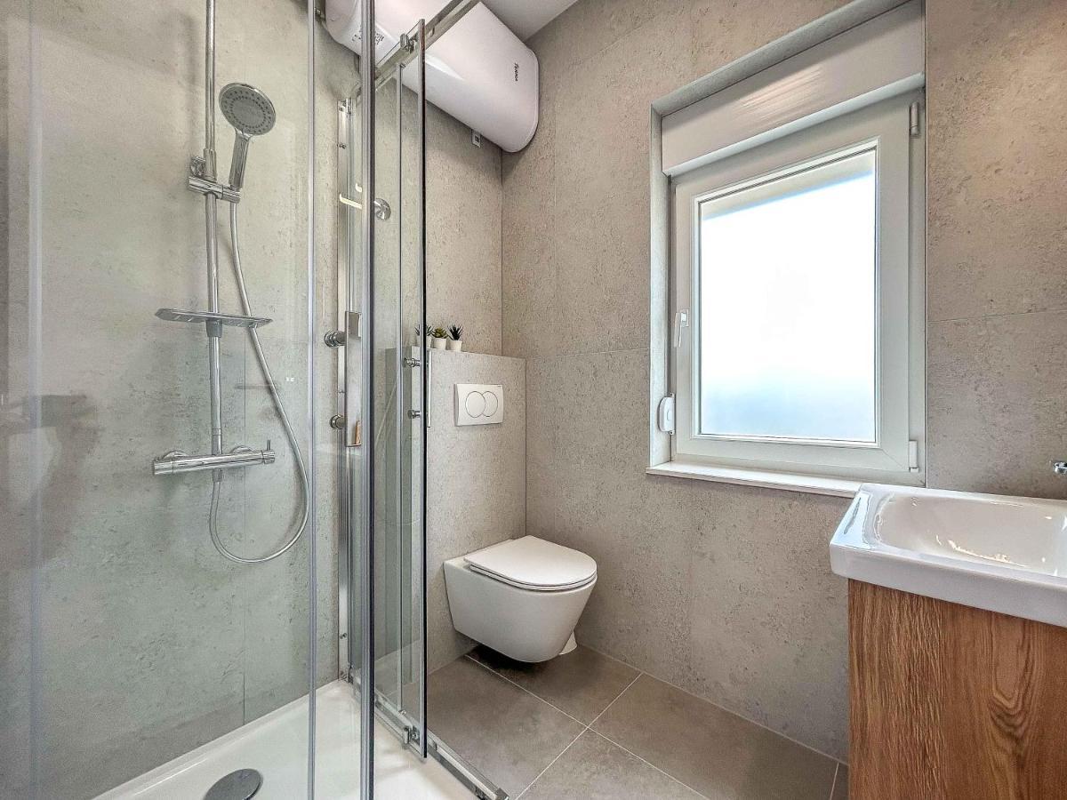 Apartmani Tatjana Novalja Buitenkant foto