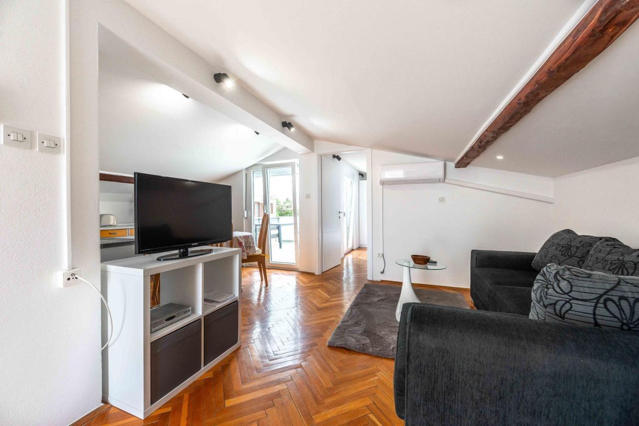 Apartmani Tatjana Novalja Buitenkant foto
