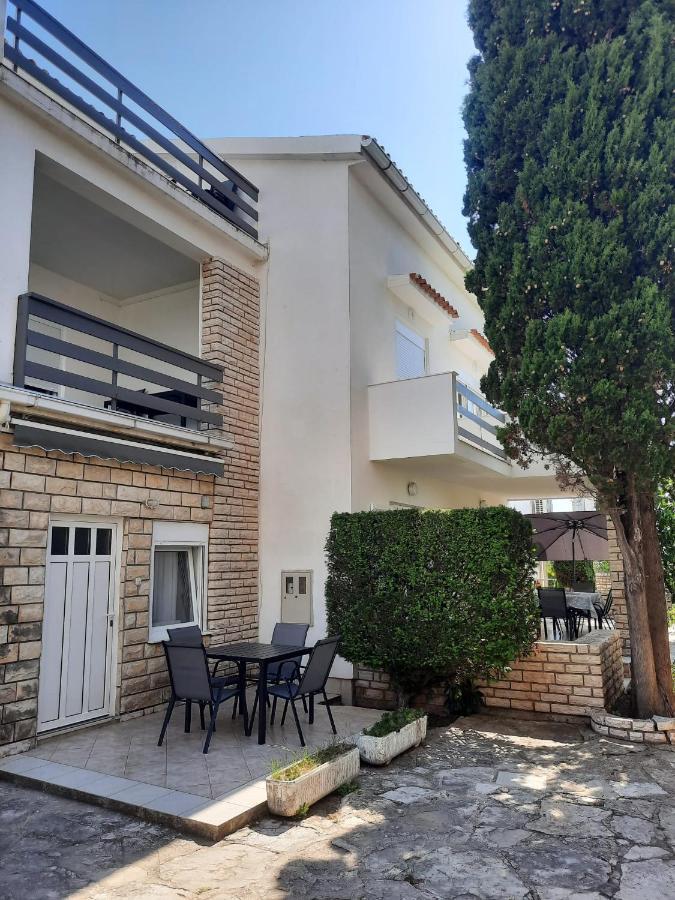 Apartmani Tatjana Novalja Buitenkant foto