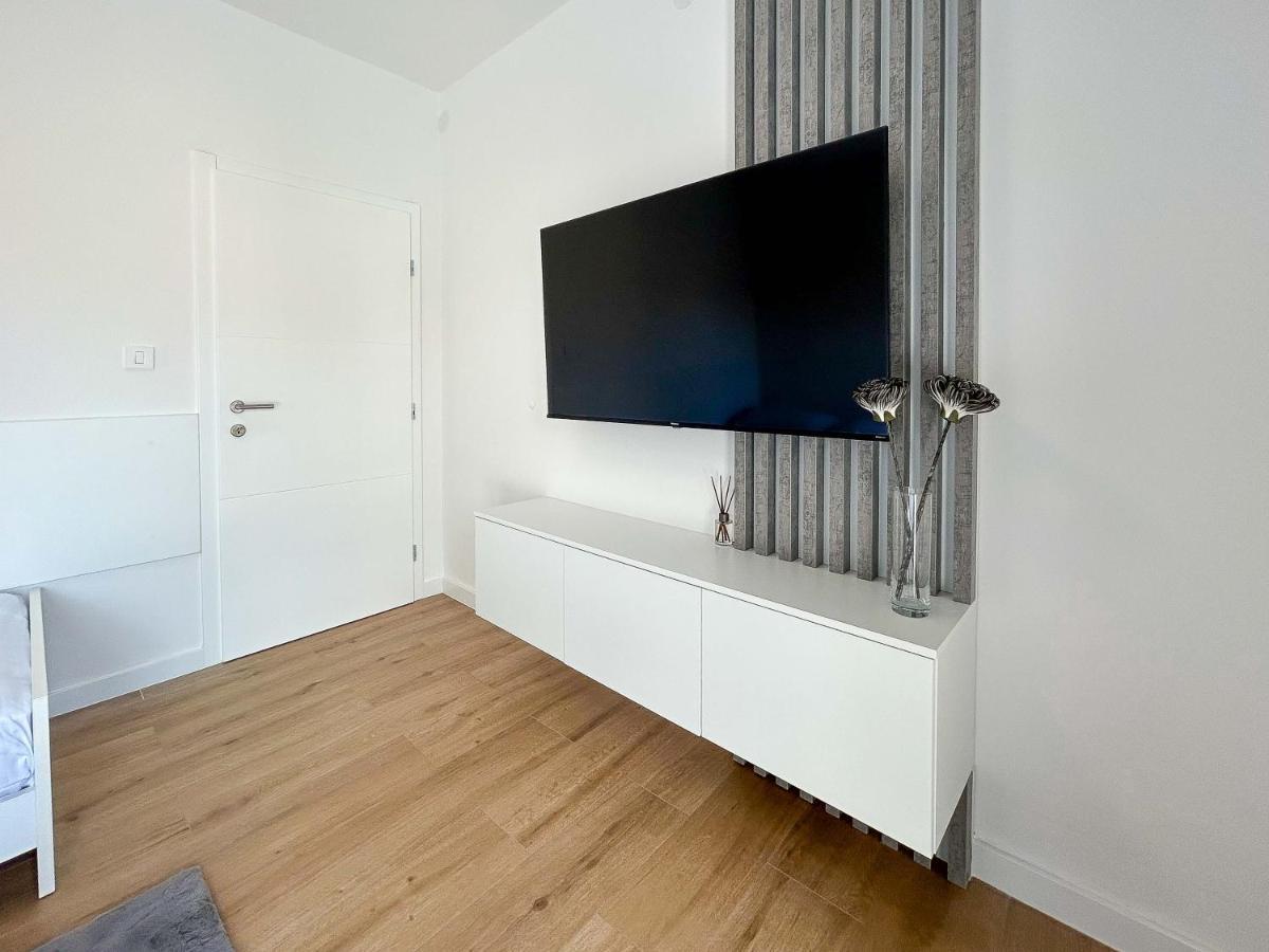 Apartmani Tatjana Novalja Buitenkant foto